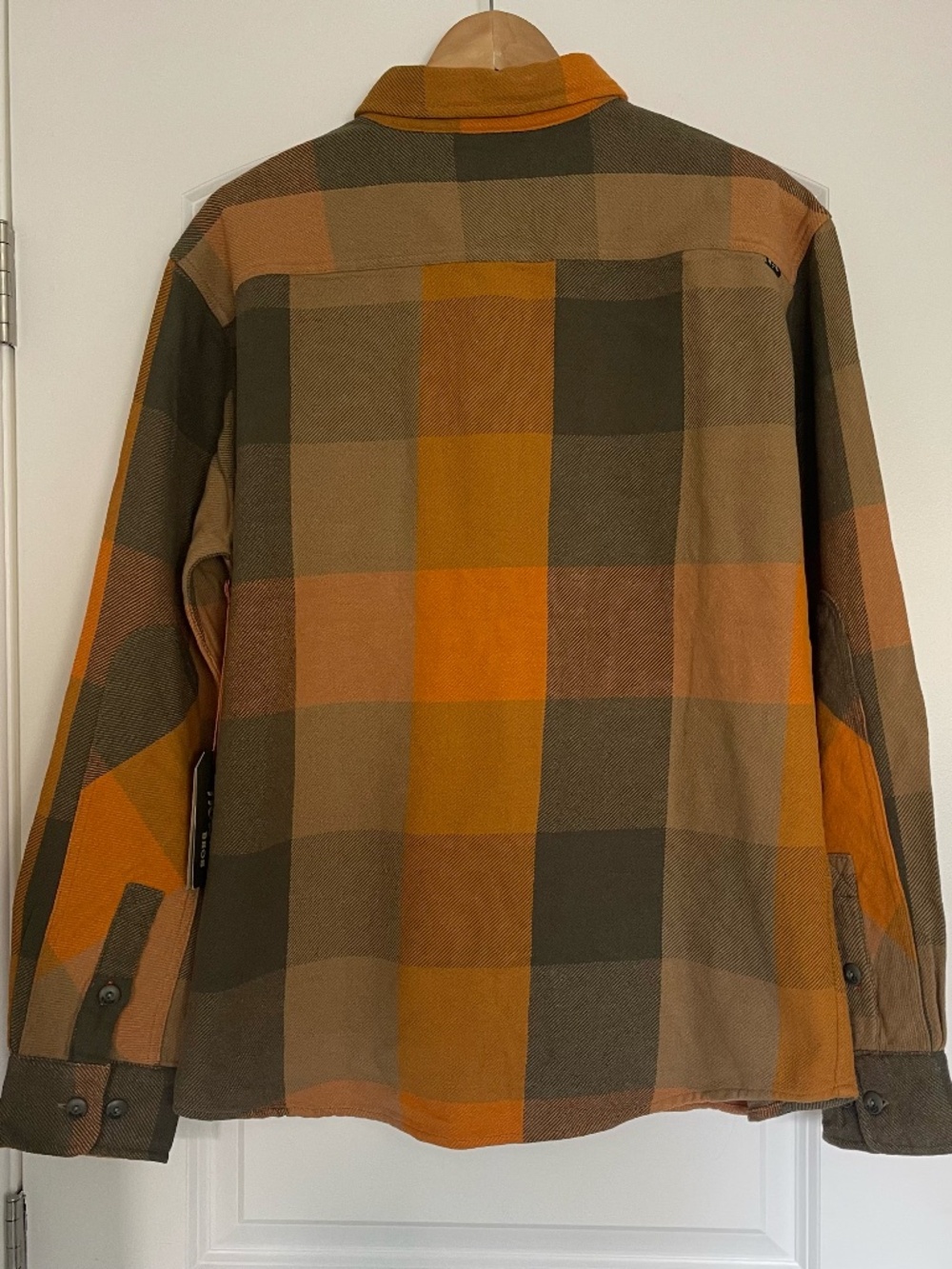 Howler Bros Men's L Outback Plaid Roadanthe Flannel Button Up Sol Glow NWT - Picture 3 of 16